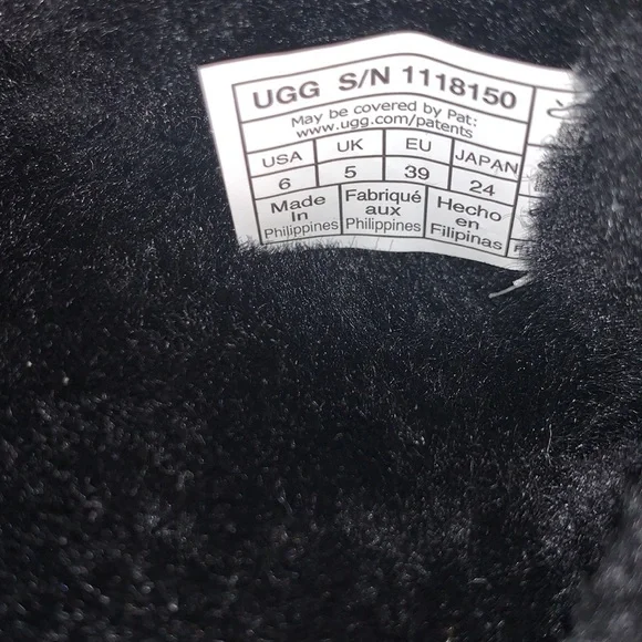 UGG BRAND NEW & GORGEOUS SIZE 6 CLOSED TOE VELCRO SLIP ON SLIPPERS - Picture 9 of 10